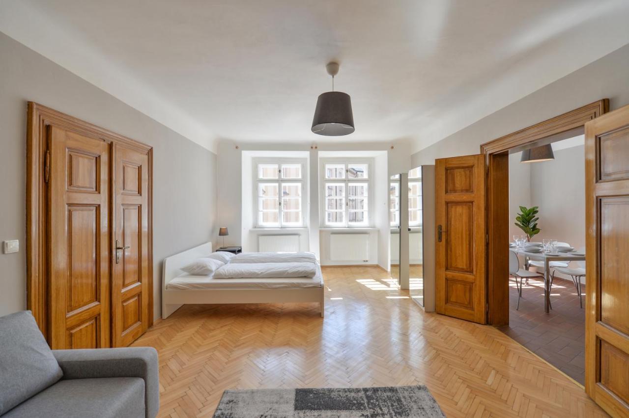 Apartmán Celetna 27 *